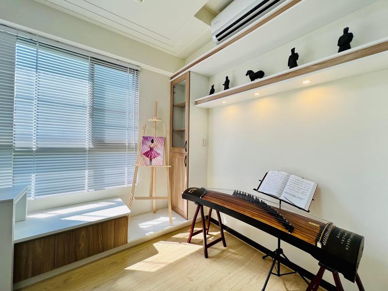 桃園-青埔－琴房與展示層板